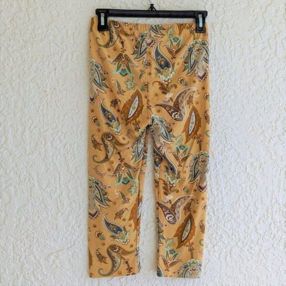 SOFT Fall Leaves Capri Leggings (NWT) - Picture 10 of 12